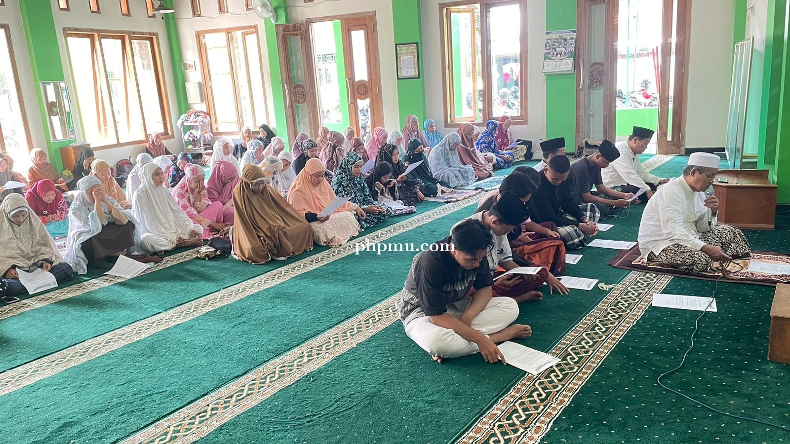 Tadarus Al-Quran dibulan suci ramadhan